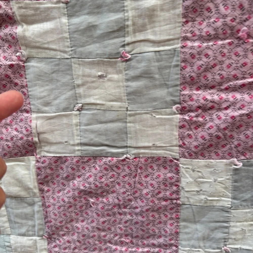 Vintage Handmade Patchwork Quilt Pink Floral Nine Patch Cottagecore Cutter 84x88